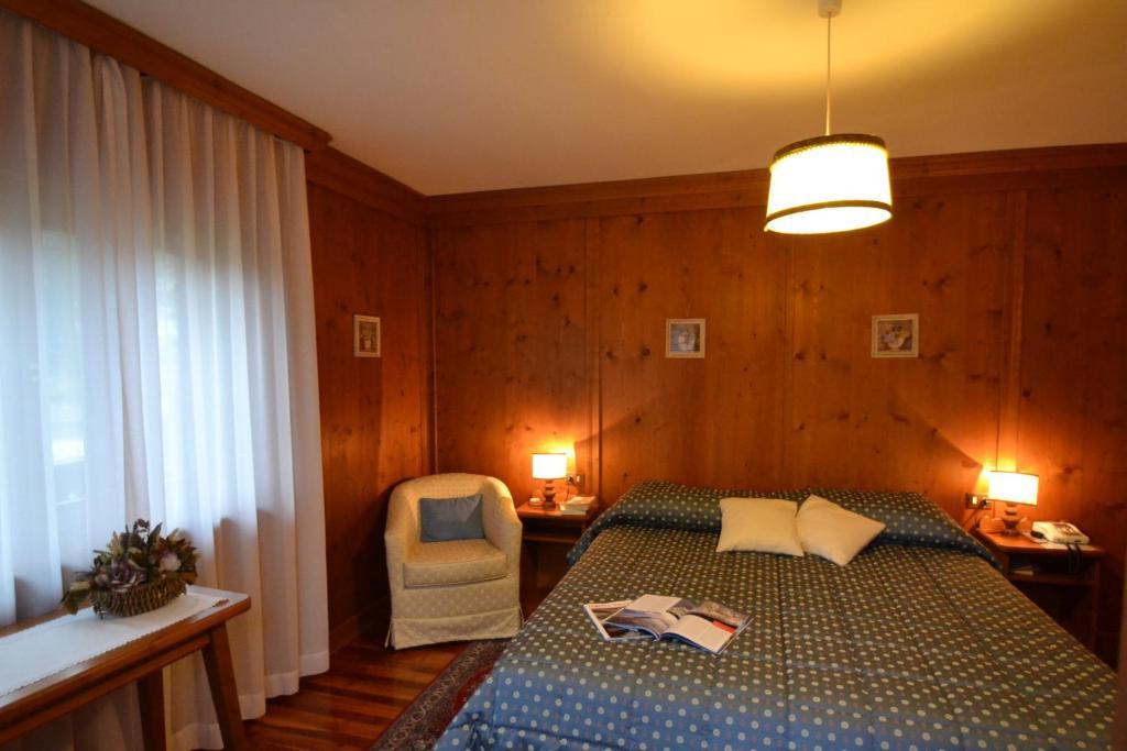 Hotel Villa Nevada Кортина д'Ампецо Стая снимка