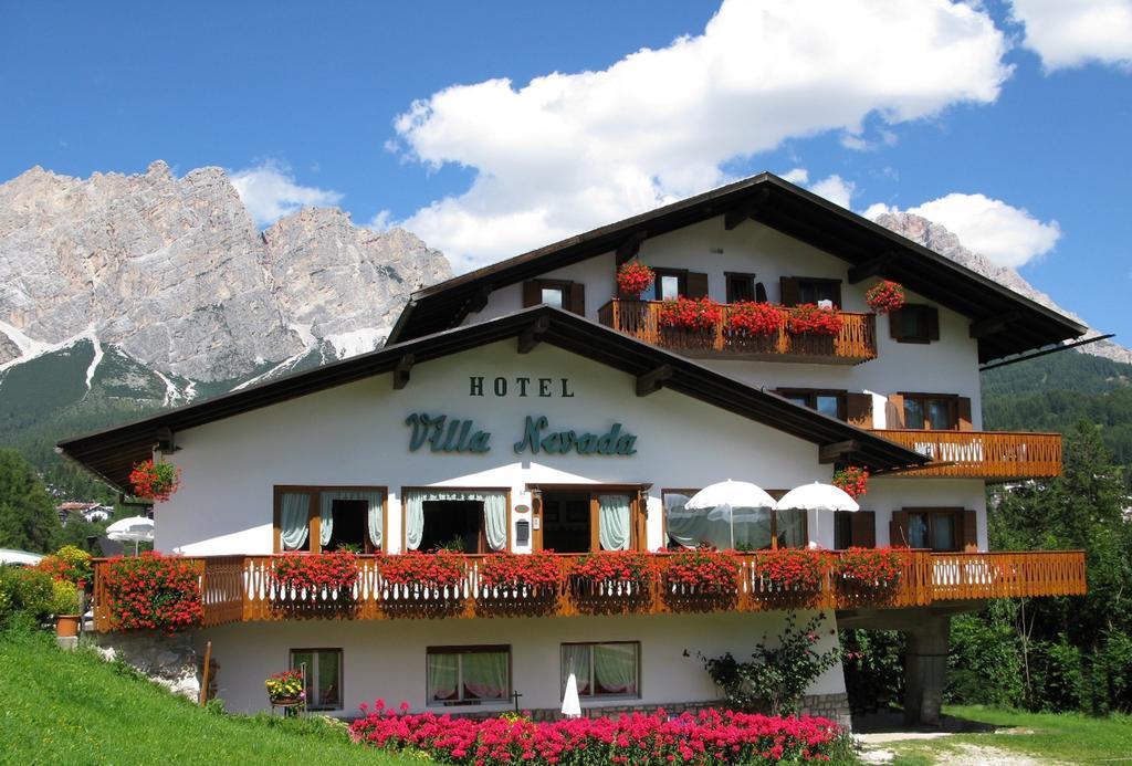 Hotel Villa Nevada Кортина д'Ампецо Екстериор снимка