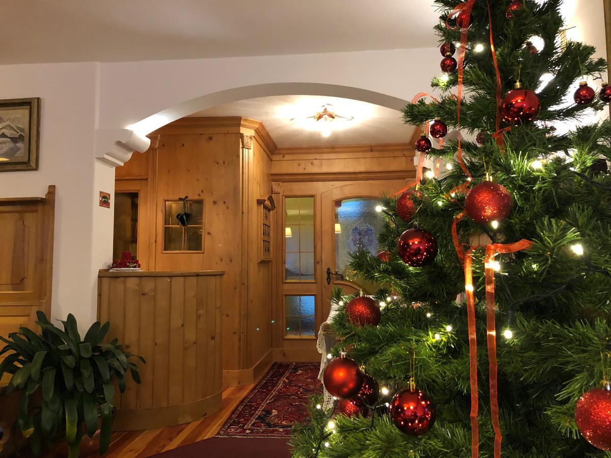 Hotel Villa Nevada Кортина д'Ампецо Екстериор снимка