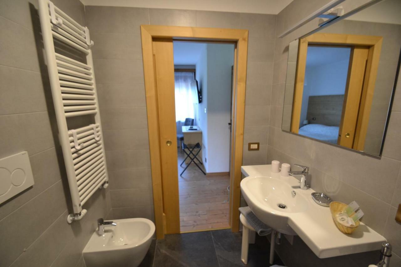 Hotel Villa Nevada Кортина д'Ампецо Екстериор снимка