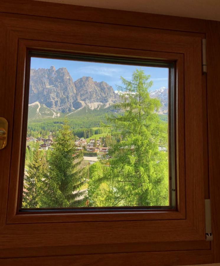 Hotel Villa Nevada Кортина д'Ампецо Екстериор снимка